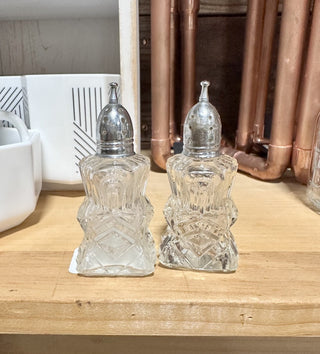 Vintage Glass S&P Shaker Set (LZD - RSV)