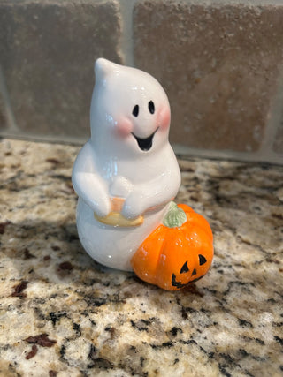 Ghost with Candy Corn Figurine   MTS|110280