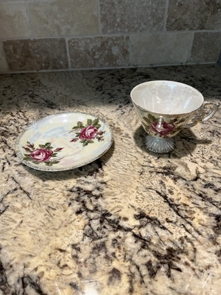 Vintage Iridescent Lustreware Roses Tea Cup & Saucer RCD|72152