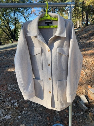 light beige Banana Republic 4-pocket shacket Size XL