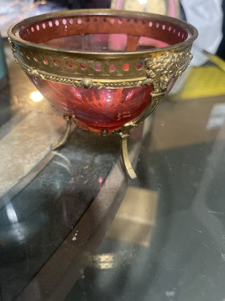Ornate pink bowl and gold stand rsv