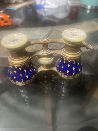 Blue Paris, opera glasses rsv