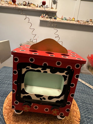 Whimsey TV Holder|46961