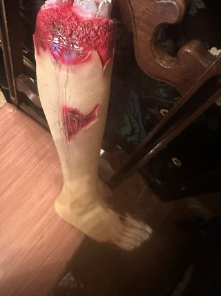 Halloween Spirt Realistic Life Size Severed Latex Leg Prop 2014 - 2019 Version #47 VV MTS