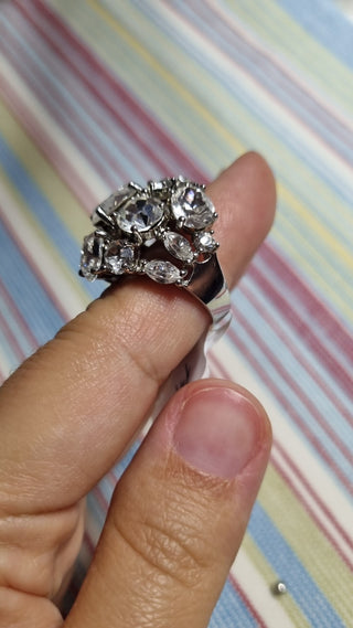 Vintage cocktail ring Rhinestones pave Sz5|68310