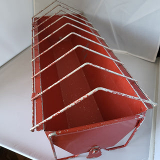 Vintage Red Chicken Feeder RSV|105441
