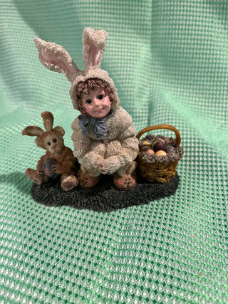 Boyd Bears Style #3538 Bunny Helpers Figurine RSV