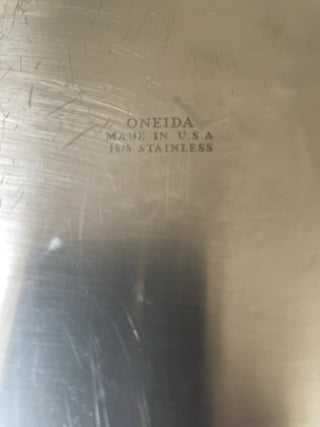 OneidaStainless steel serving tray with holiday birds