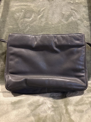 Etienne aigner gray leather purse MTS