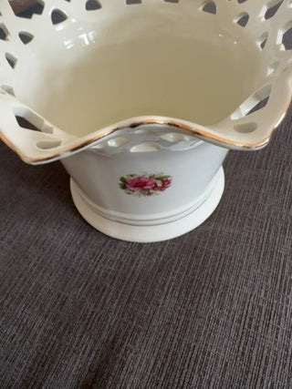 AJ - Vintage Formalities Summer Flowers Planter MTS