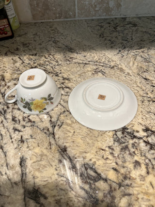 (37) Yellow Rose Tea Cup & Saucer RCD|72117