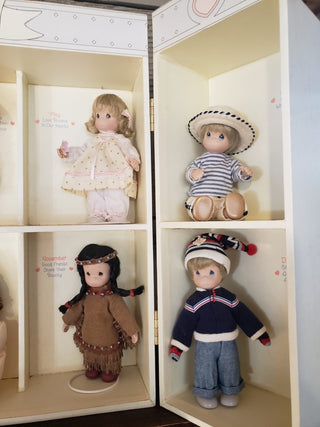 Vtg Year of Precious Moments Dolls & Display -lv-RDC|69757