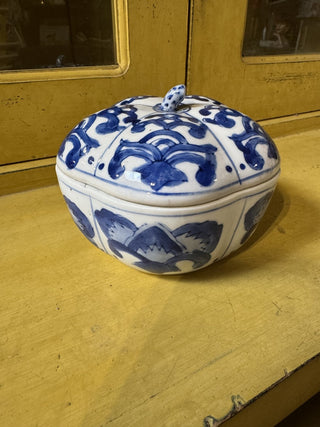 Chinoiserie Gourd Porcelain Trinket Box MTS