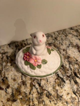 Avon “Bunny Love” Trinket Dish    MTS|161917