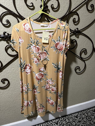 New with Tags Women's Size 1X Floral Dress with Necklace RCD