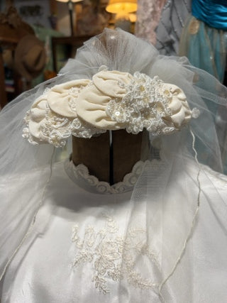Vintage bridal veil with headpiece