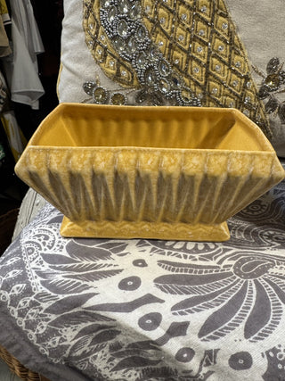 60s Brush USA Yellow Speckled Planter MTS