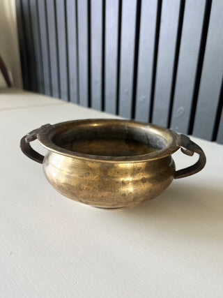 Vintage small brass handled bowl RSV|87689