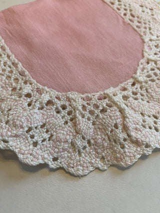 Pink and white linen doily RSV