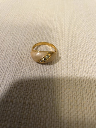 Vintage 1970s Polished Enamel Goldtone Cabochon Ring Sz 7.75 Ring