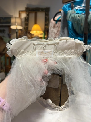 Vintage bridal veil with headpiece