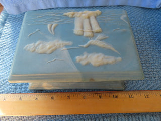 Blue porcelain music box MTS|69687