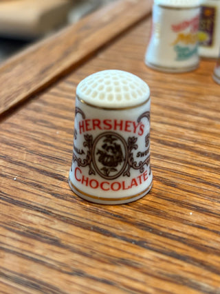 Vtg Thimble -Franklin Mint Porcelain "Hershey's Chocolate" RCD