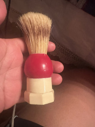 Erskine 3104 set in rubber red and cream shaving brush #47 VV MTS