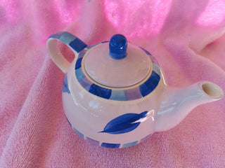 Small blue & white tea pot by Royal Norfolk MTS
