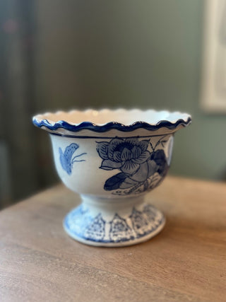 Ceramic blue and white scalloped planter RSV|61936