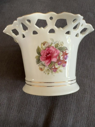 AJ - Vintage Formalities Summer Flowers Planter MTS