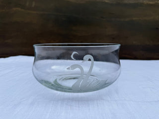 Glass swan bowl MTS|161942
