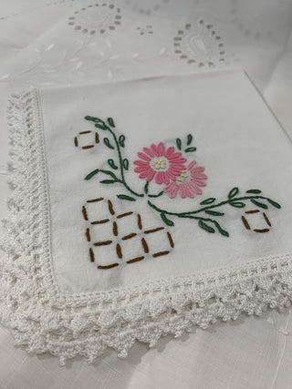 Pink Daisy Napkin w/ Crochet|58745