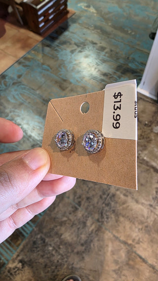 Classic CZ studs|77812