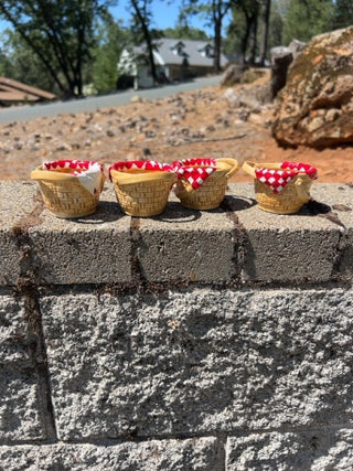 Set of 4 Dept 56 Wicker Picnic Basket Tea Cups Red Riding Hood
