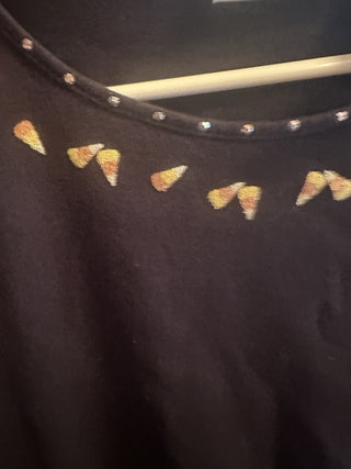 Villager Siquence and candy corn around the neck line #63 VV MTS|107909