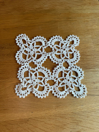 Small Doily Square (B)