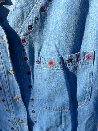 JP Vintage Solutions Denim Embroidered V-Neck Size M