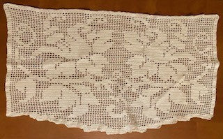 1940s Hand-Crochet Chairback Doilie