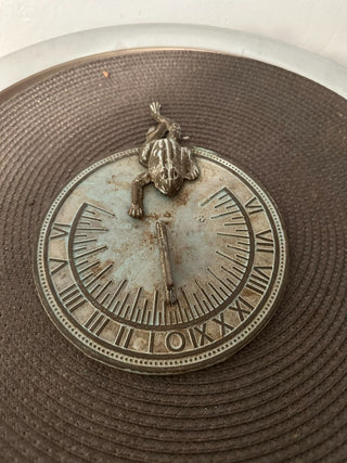 Sun Dial Cast Iron Frog MTS|88493