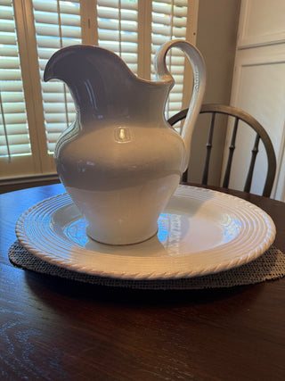 Z Gallerie Pitcher/Platter One Piece RSV|102981