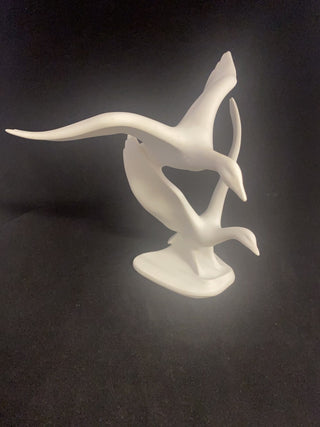 Vintage Kaiser Geese in flight bisque RCD