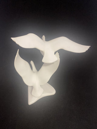 Vintage Kaiser Geese in flight bisque RCD