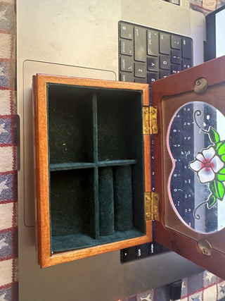 Carved Wood Floral Jewelry / Trinket Box w/glass inlay felt inside hand painted #62 VV|109367