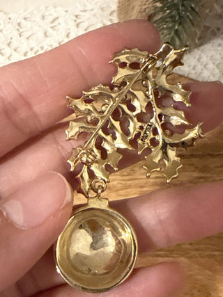 Signed Monet Christmas Ornament Pin|137548