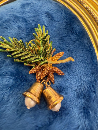 VTS pine branch and pearl bells gold tone holiday brooch|140254