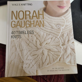 Vogue Knitting: 40 Timeless Knits [Hardcover] (BRI) - MTS|141139