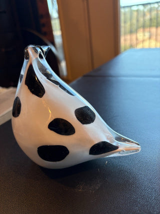 Murano Glass Bird, white w/black dots 5" RCD