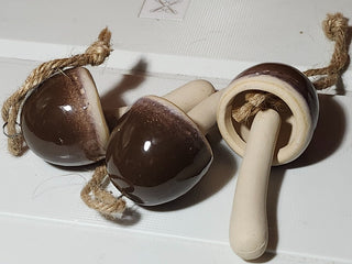 Glass mushroom chimes tan 4-in RCD
