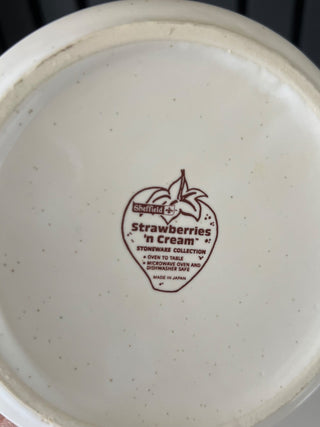 Vintage strawberry crock lidded bowl RSV|80631